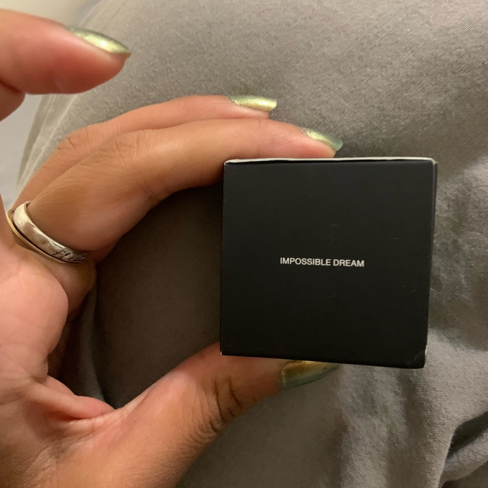 NARS LIGHT REFLECTING CONCEALER - Picture 2 of 5